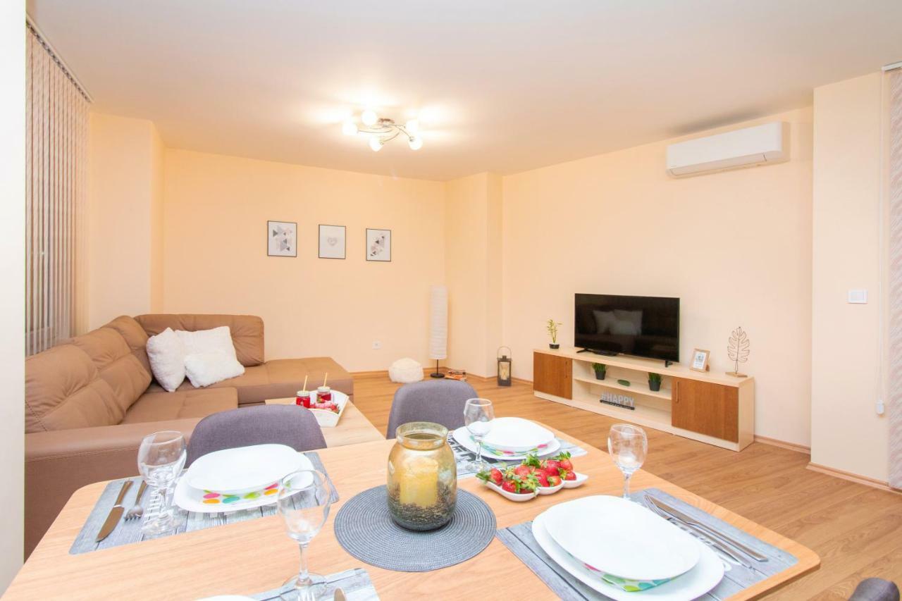 פלובדיב Domus Apartments Grand מראה חיצוני תמונה